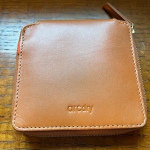 Arcdry Sqn Francisco Classic Square Zip Wallet Burnt Orange